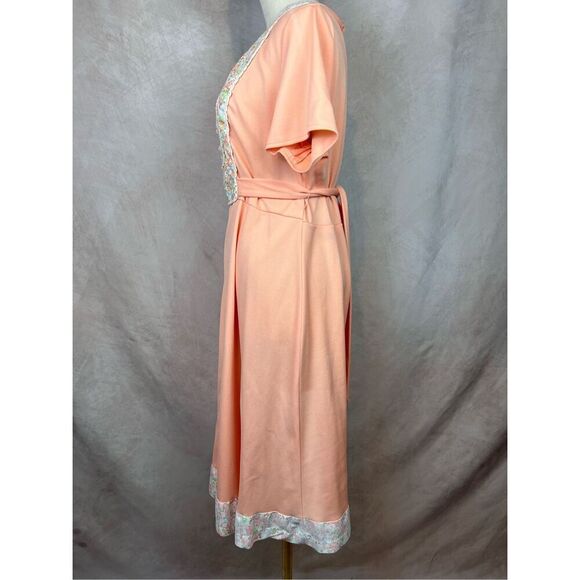 Vintage 1970s Peach Floral Plus Size Dress Size XL - Picture 6 of 10